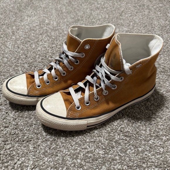 Converse High-Tops Custom Colorway - Picture 1 of 5